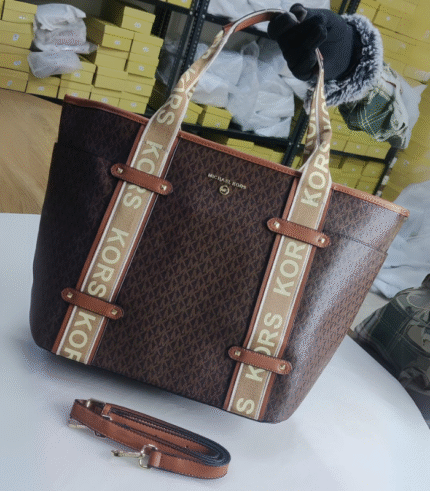 Jet Set Travel Large East West Signature Tote
